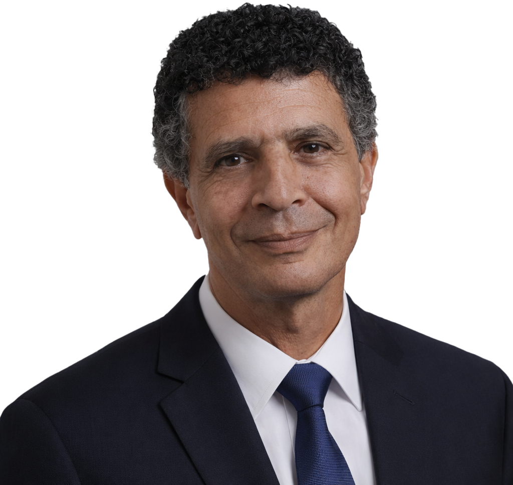 Portrait of Prof. Rafael Mendes